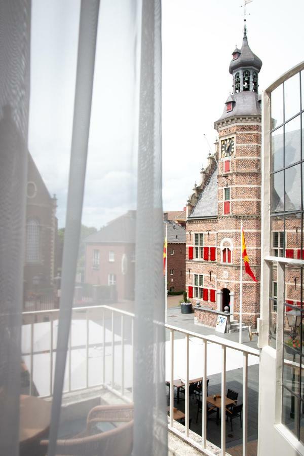 Villa-Hotel De Kroon Gennep Exteriör bild